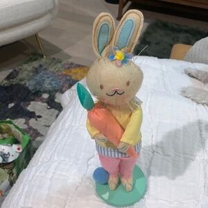 NWOT Easter bunny decoration 12”H